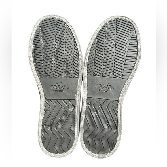 GREATS Reign Sneaker Silver and Animal Print with Additional Pair of Pink Laces - Picture 7 of 8